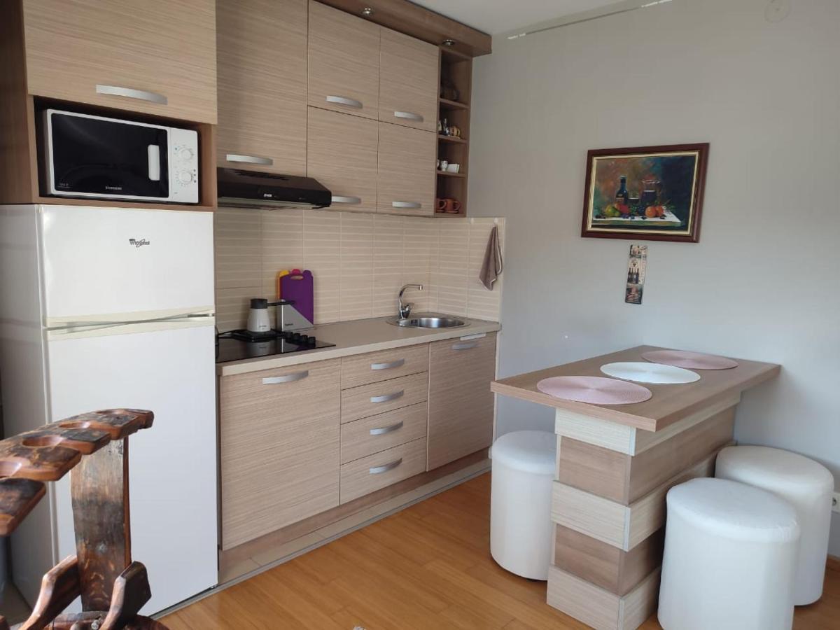 Apartman Lux Sneznik Vrnjačka Banja Екстериор снимка