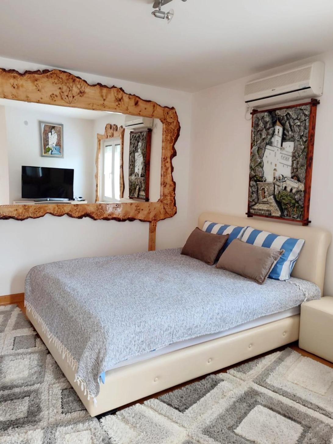 Apartman Lux Sneznik Vrnjačka Banja Екстериор снимка